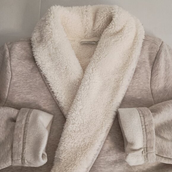 L.L. Bean Sherpa Lined Cardigan Tan Womens Sz MP - Picture 8 of 16